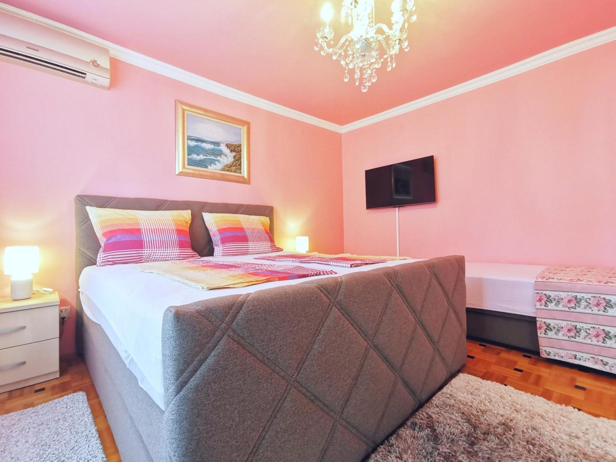 Apartments Mira Kaštela Eksteriør billede